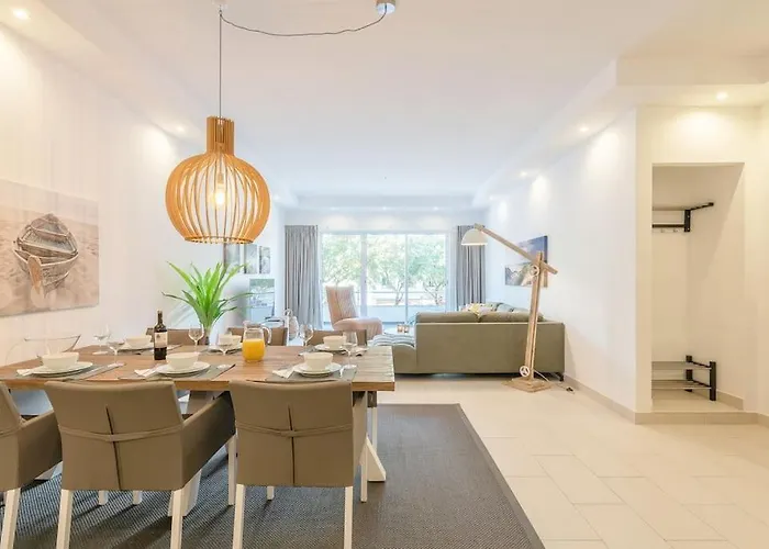 Old Town Center - Verasol 2 *